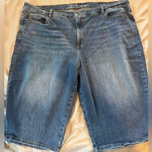 Gloria Vanderbilt Blue Denim Bermuda Shorts